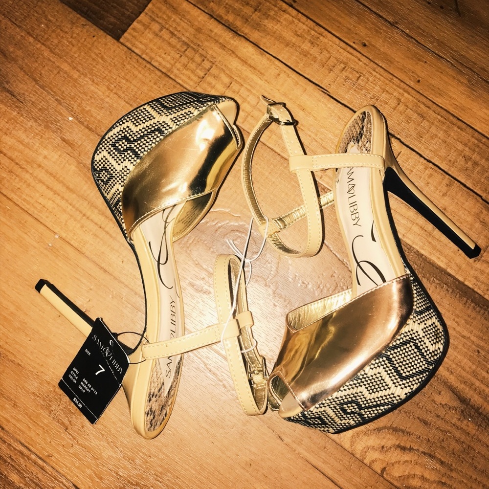 Sam and Libby platform heels size 7